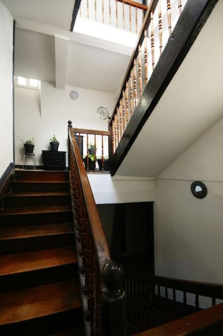 Appartement Dans Maison De Ville - 4 Personnes Oloron-Sainte-Marie Exterior photo